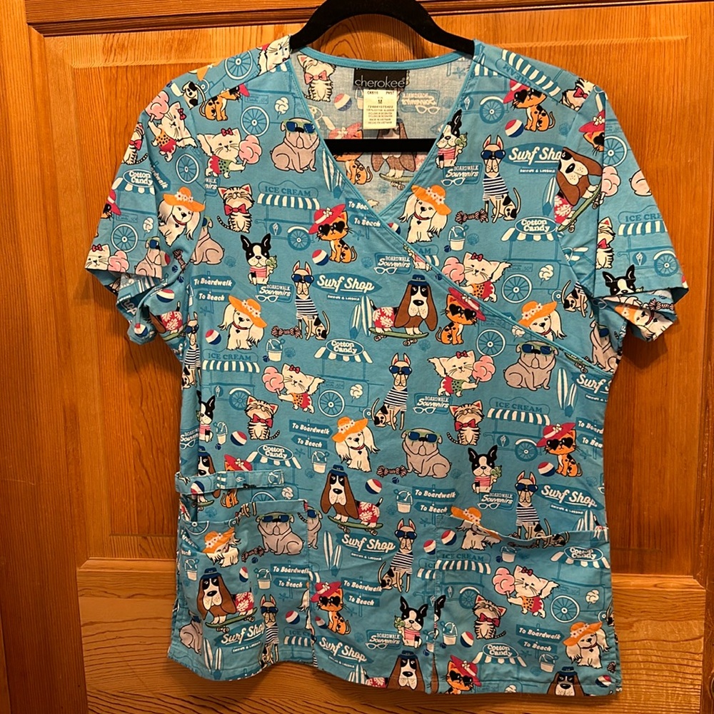 Women’s scrub top.   A Day at the Beach with Dogs and Cats. Healthcare